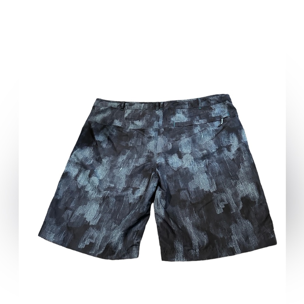 NWT Adidas TERREX shorts Size XL - Picture 2 of 4